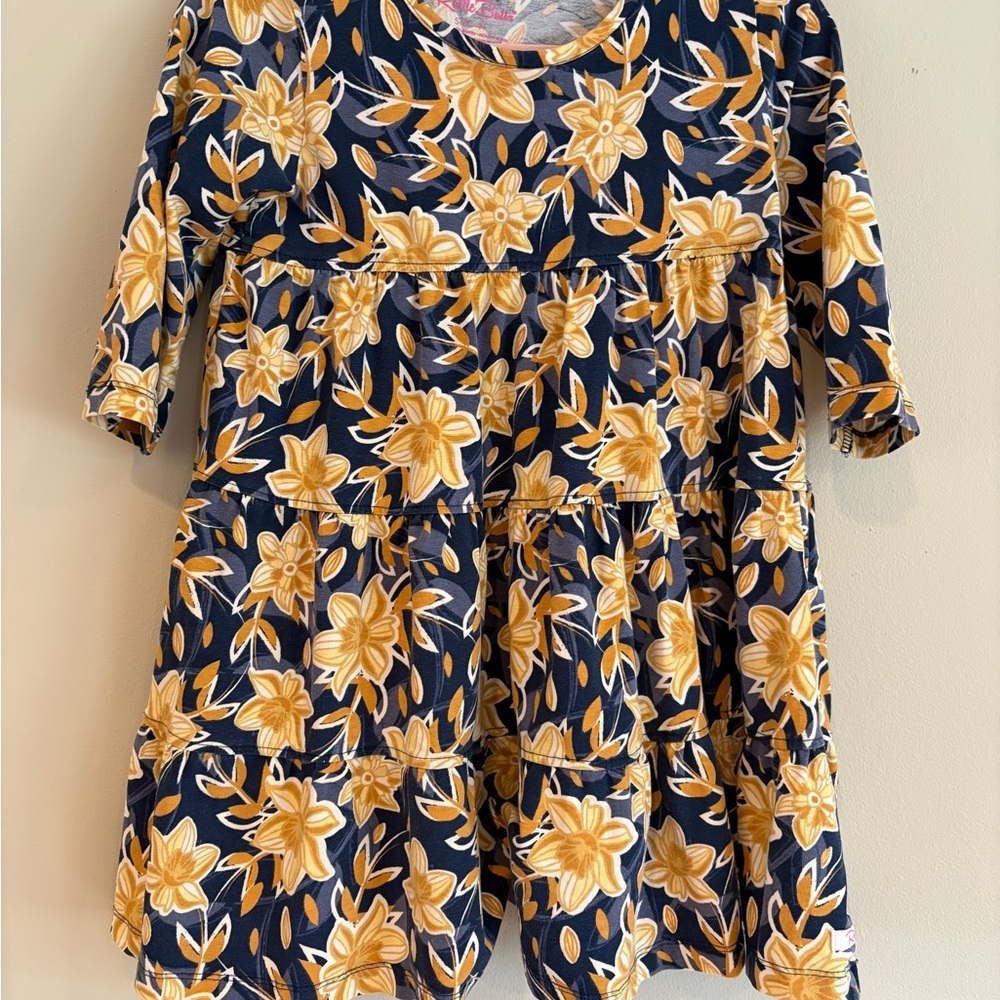 Ruffle Butts Daffodil Dress 4T 3/4 sleeve dress
